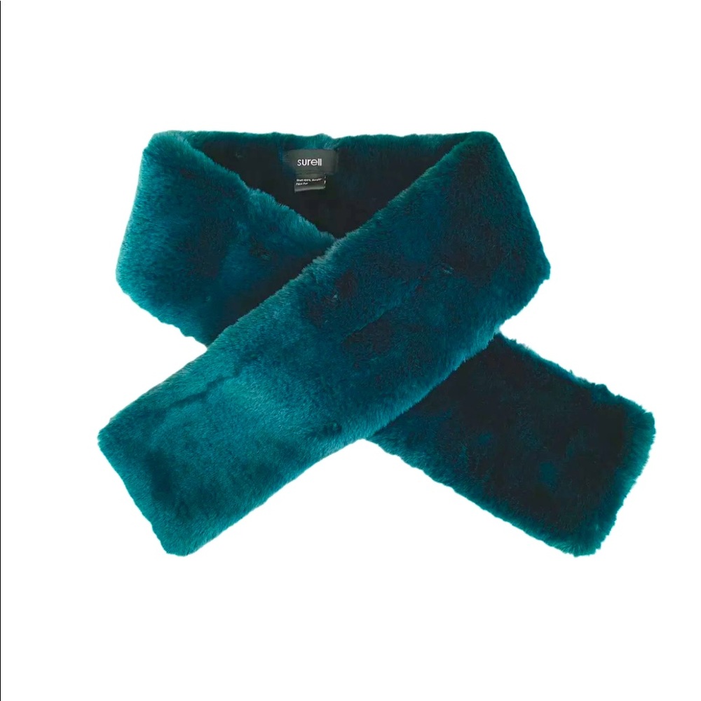NWOT SURELL Fluffy Emerald Faux Fur Wrap Pull-Through Neck Warmer Scarf Hat